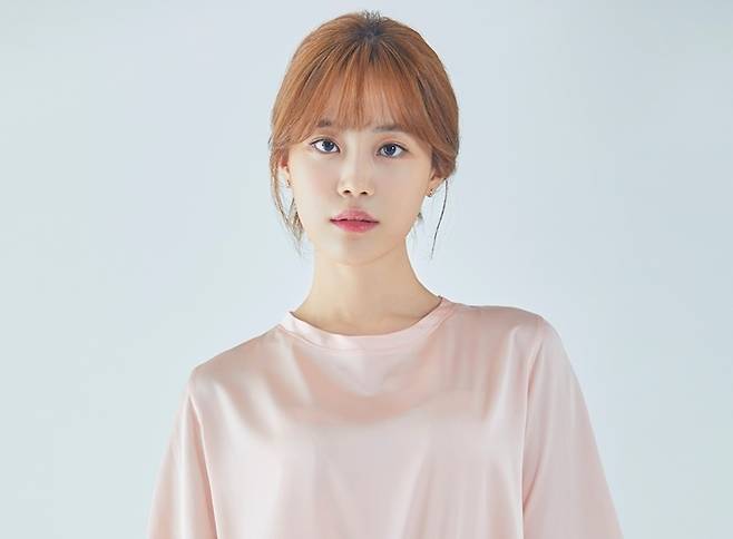 가수 겸 배우 허영지. DSP미디어 공식 홈페이지