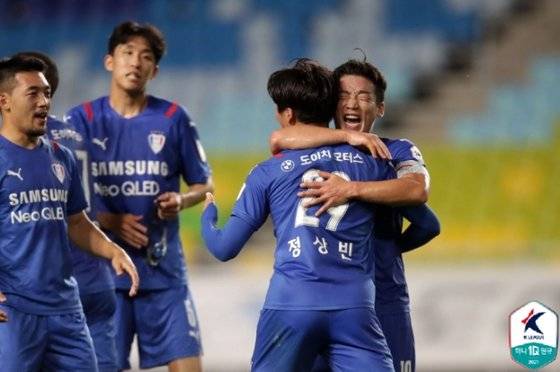 수원 삼성이 9경기 연속 승리를 거두지 못했다. 한국프로축구연맹 제공