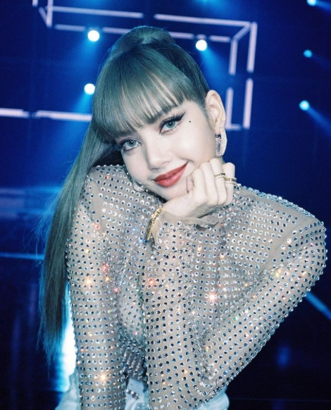 Lalisa Lalisa Lalisa~블랙핑크 리사 '퍼포먼스 퀸' 환상 자태