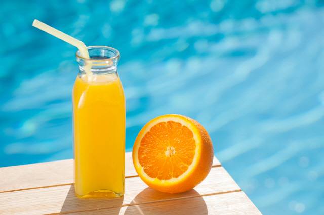 과일 주스를 많이 마실수록 사망 위험이 커진다는 연구 결과가 있다./사진=클립아트코리아