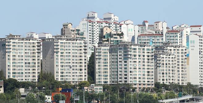 Apartment complexes in Seoul (Yonhap)