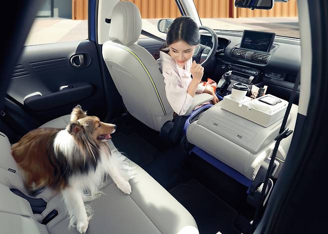 현대차가 처음 선보인 경형 SUV ‘캐스퍼’의 사전계약 첫날 온라인 사이트에 접속자가 몰려 한 때 다운됐다. 사진은 캐스퍼 내부. /사진=현대차