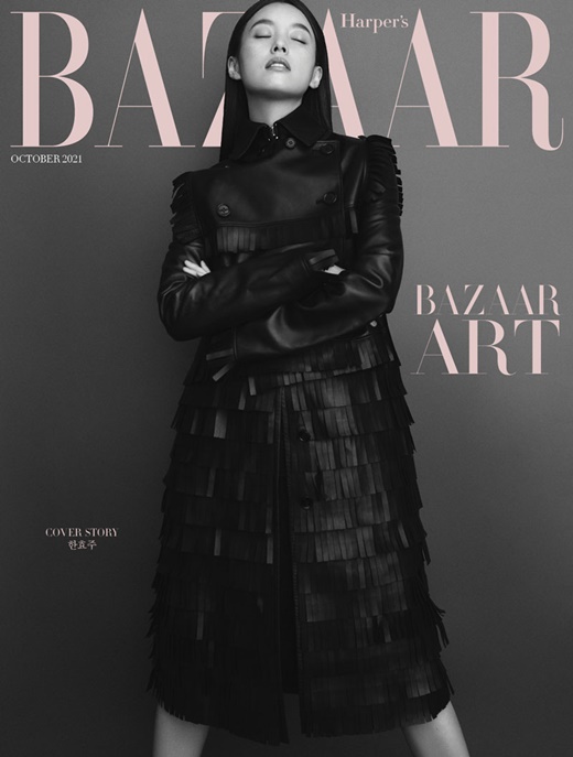 Actor Han Hyo-joo showed an extraordinary affection for The Pirate Movie2On the 14th, fashion magazine Harpers Bazaar released a picture of Han Hyo-joo, which was covered in the October issue.Han Hyo-joo has shown a unique elegant figure in this picture, adding a modern yet intense atmosphere to what Aura of Actor is.It is the back door that changed the atmosphere every cut with professional concentration and enthusiastically took the filming and received generous applause and praise from the staff.In an interview following the photo shoot, Han Hyo-joo revealed a small episode of the film The Pirate Movie: The Goblin Flag (hereinafter referred to as The Pirate Movie 2).I think it is more meaningful to make a work together now, and the actors who are together are already breathing once in another work.Id be happy to play with these people, Id be happy to go to the scene. It was a prediction.It is said that these days, they have come beyond Corona Blue to Red. It is meaningful that Audiences can laugh and see it. The Pirate Movie shows a special affection for the characters.Han Hyo-joo said, Especially because my seaside is a very attractive, enterprising and leadership person.The Pirate Movie is a person who encompasses a lot of men, he said. I do not remember anything like sex later, and it seemed like I was going to adventure together.Han Hyo-joo also expressed his aspiration to act as an actor and to act on works containing professional women and social messages in the future.I think the melodic weight was the biggest in my 20s, and when I was in my 30s, I did a lot of action and body-writing, and I did it without a circle.I tried the action with the body, the action with the gun, and the action with the knife.Nowadays, there is a desire to act on works with social messages or women with a slightly more professional job.Now I think I am worried about what story I can leave through the genre of movie and drama, and what story I can tell as an actor. 