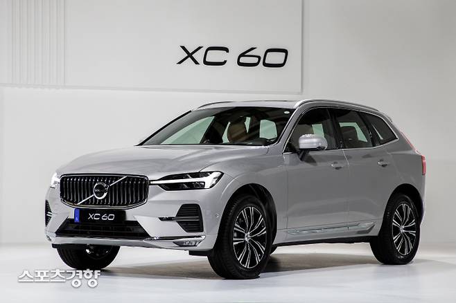 볼보자동차 신형 XC60 정측면
