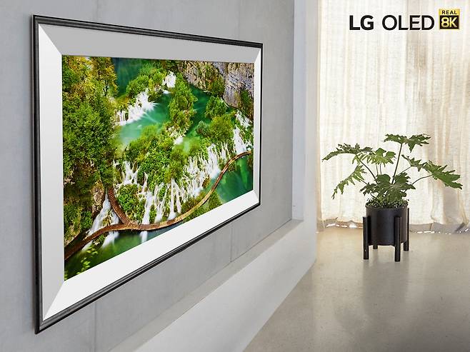 LG 시그니처 올레드 8K, 미국서 '올해의 8K TV왕' 수상 [LG전자 제공. 재판매 및 DB 금지]