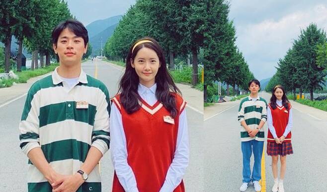 Actor Im Yoon-ah has released a warm two-shot with Park Jung-min.On the 15th, Im Yoon-ah posted a picture on his instagram with an article entitled I opened today and many government offices.Im Yoon-ah and Park Jung-min in the photo attracted attention with retro fashion, which was filled with emotions in the 90s on the quiet roadside.Park Jung-min paired his jeans with a striped T-shirt to create a warm atmosphere.Im Yoon-ah showed off her lovely charm with a check skirt, red best and headband; fans cheered with comments such as cute, too pretty, big hit, and Ill watch a movie.Meanwhile, the movie Miracle, starring Im Yoon-ah and Park Jung-min, reached the top of the advance rate with its release today (15th).Miracle is a film about the story of Park Jung-min, the only life goal, and the people in the neighborhood, that only the way to and from is the train road, but there is no train station.