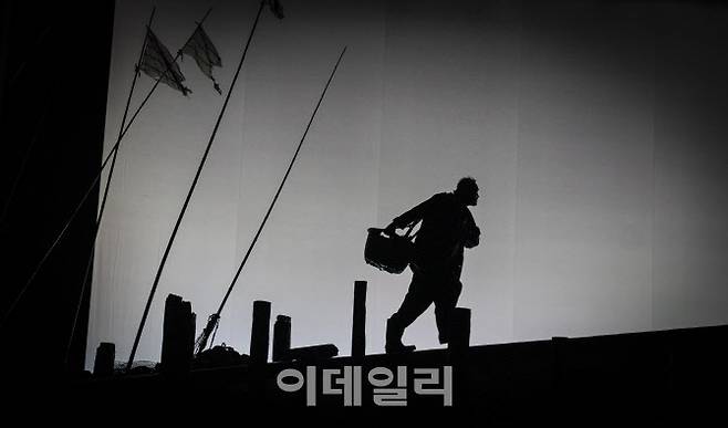 연극 ‘만선’ 공연 장면(사진=국립극단)