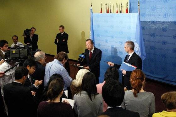 2009년 12월 21일(현지시간) 덴마크 코펜하겐 유엔 기후변화 정상회의에서 기자회견하는 반기문 전 사무총장. 사진 유엔