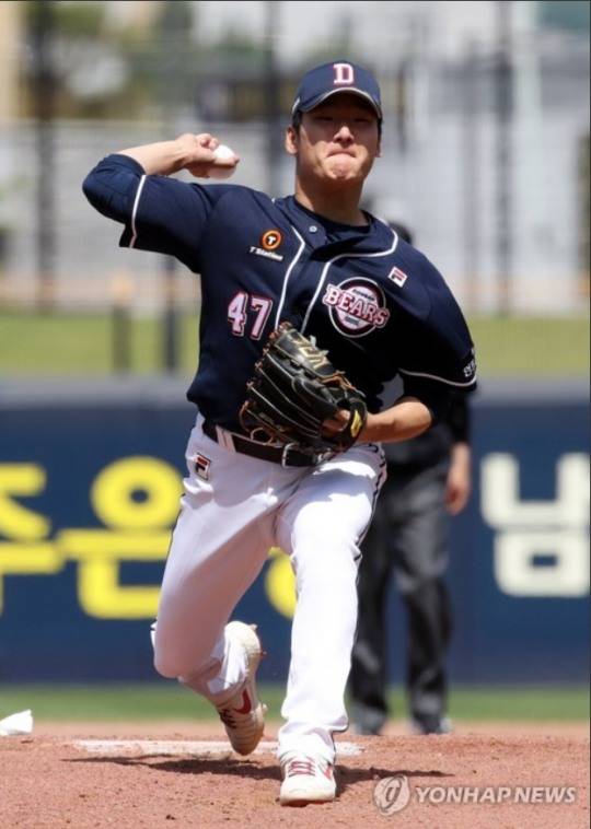 생애 첫 퀄리티스타트에 개인최다 탈삼진 신기록을 세우며 2승째를 따낸 두산 선발 곽빈[연합뉴스 자료사진]