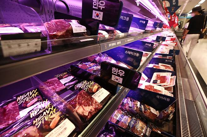 /연합뉴스 대형마트들은 추석 연휴기간에도 대부분 점포가 문을 연다. 하지만 점포별 휴무일이 달라, 방문전 확인이 필요하다.