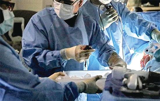 국내 만성 콩팥병 환자가 빠르게 늘어난다. 만성 콩팥병은 식이요법과 약물치료로 증상을 개선할 수 있다. <AP>