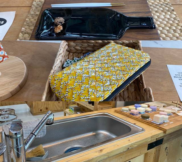 맥주병과 커피믹스 봉지를 새활용해 만든 접시&파우치, 그리고 대망의 싱크대!