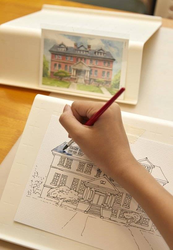 수채화 전용 용지는 면으로 만들어 두껍기 때문에 물을 많이 사용해도 종이가 일어나지 않는다.