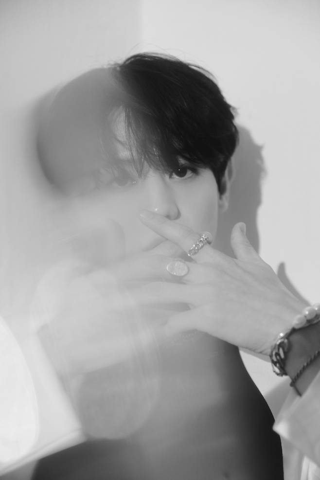 (Around US Entertainment)