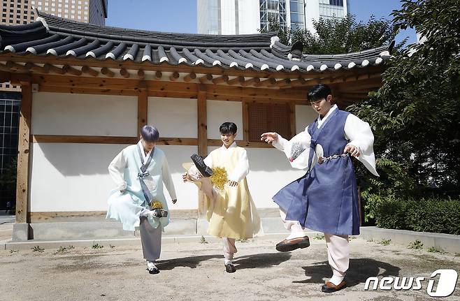 그룹 싸이퍼(Ciipher)  © News1 권현진 기자