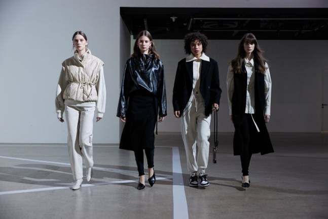 신세계인터내셔날 보브의 AR 룩북.© 뉴스1