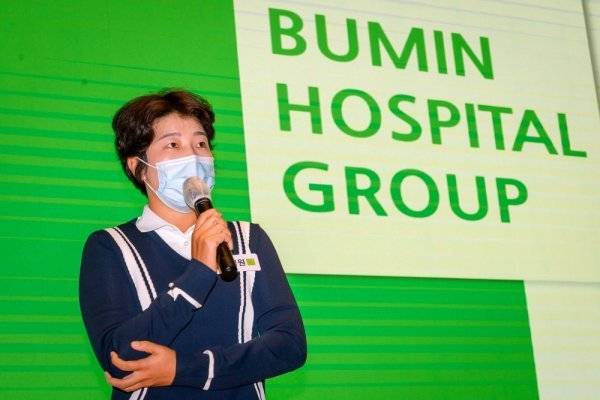 8월 17일 부민병원에서 열린 후원 협약식에서 이정은5 프로선수가 소감을 말하고 있다. 사진제공 l 부민병원