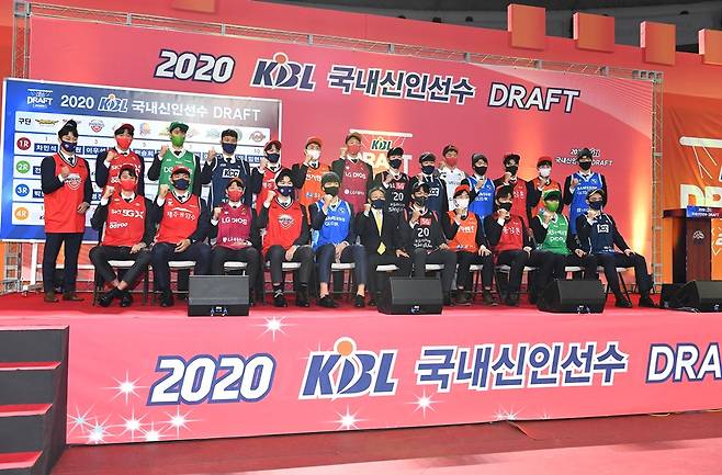 ▲ 지난해 열린 KBL 신인선수 드래프트 ⓒKBL