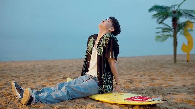 서핑해변 젊은이의 휴식 닐리리야