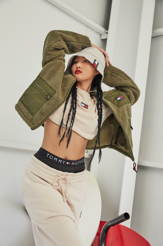 화사/ 사진제공. 타미 진스(Tommy Jeans)