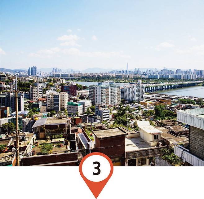 한남뉴타운 3구역 재개발 예정지에서 바라본 한강 풍경. [조영철 기자]