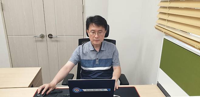 박종원 경남도 경제부지사 '섬택 근무' [경남도 제공. 재판매 및 DB 금지]