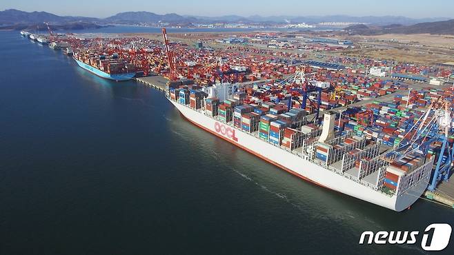 광양항 컨테이너부두© 뉴스1