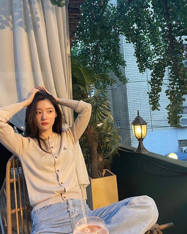 정채연