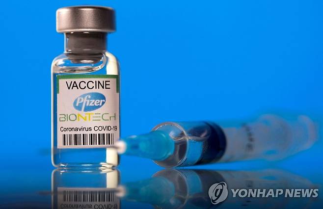 화이자-바이오엔테크의 코로나19 백신 [로이터=연합뉴스 자료사진]