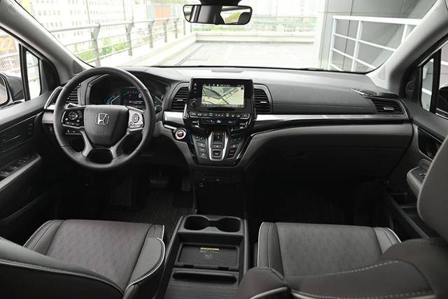 토요타 시에나 하이브리드 & 혼다 오딧세이 비교 시승기