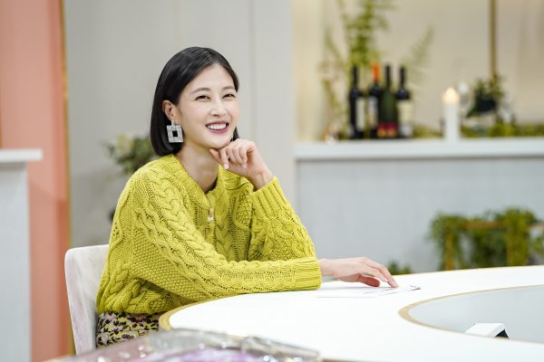 In the second episode of the JTBC pilot entertainment program Bride X Sams Club broadcasted on the 29th, the second story will be held, a hot and honest bridle talk show of sisters who will open up the frustration of the bride.According to the production team, at the time of the recording of the second time, the six members said, Today can not be lost like one time.In particular, Lee Hyun-yi said, I did not know that Lee Geum-hee was so funny. It is not an entertainment newborn, but an entertainment queen.The members have recently had a time to do psychological tests and see what kind of love they have and how they make relationships.Park Ha-sun, who heard the result of love slowly burning over time, was satisfied with Husband Ryu Soo-young and his old friend.But when Kim Na-young asked, Do you still burn when you are marriage? If you burn now, you will have a Hospital Gaya.Lee Geum-hee received the result of taking care of and giving love without conditions. Lee Geum-hee made the members sad by telling her about the funny (?) past where her ex-boyfriends had no job and gave her pocket money.Soon the first corner of the story of a prospective bride who hesitates to marriage was reconfigured as a drama, Bride X Story.The members were very angry at the behavior of the unacceptable prospective groom and did not spare any advice and advice such as Think your ancestor helped you and Leave quickly.The youngest actor also said, If you are a pro-brother, you will never marriage.Park Hae-mi made a clear cleanup of the complicated situation by blowing a Haemikick without hesitation, and Lee Geum-hee poured out another word.Kim Na-young writes all of these things hard and is overly immersed in Brides story. The troubles of the bride-to-be who upset everyone can be confirmed on this broadcast.When the second corner Bride X Game began, the recording studio turned into a sparkling debate.When I was angry, I had a month of tight mouths, Lee Hyun-yi said, as the couples fight came to the fore.Unlike himself who needs time alone and goes into cave, Husband is a style that should be spoken and solved right away, so there were many fights in the early days of marriage.But Lee Hyun-yi added: Thanks to that, we were able to grasp each others inclinations.Another married, Park Ha-sun, said, Husband Ryu Soo-young and I both stop for a while, saying, Lets say it before fighting because they are both fiery.The members said, What did you fight before? Did you fight with your body?On the other hand, two Bride X men appeared on the day of the recording, and attracted attention by announcing my massive marriage project.Unlike the one-bride X-man Eunhyuk, who has a tendency to match everything, the two-bride X-man has received an unthinkable answer to the extreme example presented, and has made Lee Geum-hee, 33 years of broadcasting experience, lose his words.The identity of Bride X Man, which made everyone laugh, can be confirmed through this broadcast.Solu Sean, who has been living with the troubles of the bride who hesitates to marriage and her sisters who have lived a little life, can be seen at Bride X Sams Club broadcasted at 10:30 pm on the 29th.