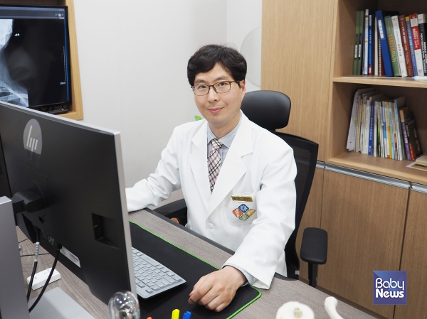 도움말=더나은통증의학과 박성천 원장. ⓒ더나은통증의학과