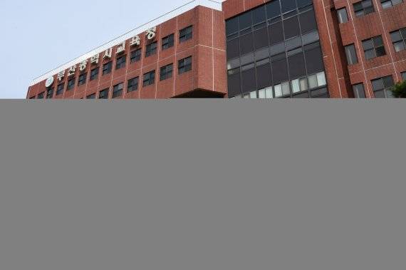 부산시교육청은 코로나19 장기화로 인한 모든 초등학생의 교육회복을 위해 10월부터 내년 1월까지 'THE 배움 프로젝트'를 추진한다. 부산시교육청 전경 부산시교육청 제공