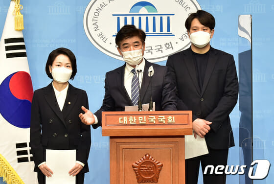 김병욱 의원이 지난 5월 18일 국회에서 가상자산업권법 발의 기자회견을 하고 있다.(사진=뉴스1)