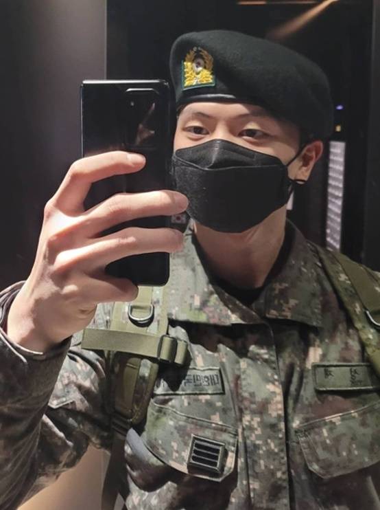 사진｜육성재 인스타그램