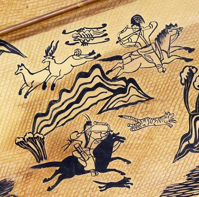 Goguryeo archers hunt using the Korean bow, Gakgung, in this reproduction of the ancient Goguryeo tomb painting by Kim Gwang-deuk. © 2021 Hyungwon Kang