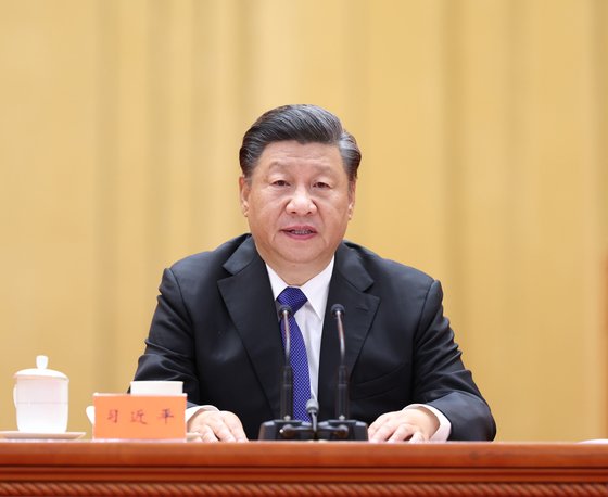 9일 시진핑 중국 국가주석이 베이징 인민대회당에서 열린 기념 신해혁명 110주년 대회에서 조국통일 실현을 강조하는 연설을 하고 있다. [신화=연합뉴스]