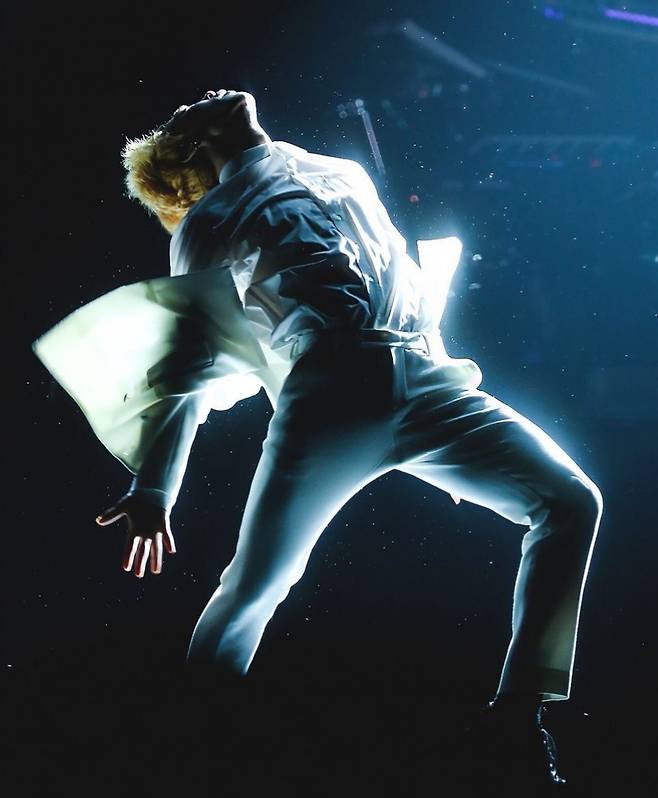 '고혹적' 방탄소년단 지민, '최고 댄스 테크닉 남자 아이돌' 1위