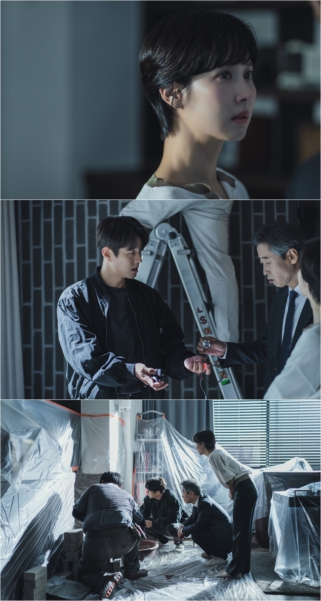 Cho Yeo-jeong and Hajun begin a secret room investigation that was hidden behind the wall of the townhouse. ?TVNs Drama High Class (playplayplay story holic/director Choi Byung-gil) released Song I (Cho Yeo-jeong) and Oh Soon-sang (Ha Jun-sun)s Steel Series, which started full-scale Confidential Assignment on October 11 to reveal the identity of the watcher.In the last broadcast, a shocking reversal was revealed that Song Is Husband anziyong (Kim Nam-hee), who only knew he was dead, was alive, and a secret room that seemed to be an anziyongs hiding place was found behind the walls of Song Is townhouse, causing tension to soar.However, Song I is still unaware of the Earth 2 fact of Husband anziyong, so I am curious about the future development.Among them, Song I and Oh Soon-sang in SteelSeries will start a secret investigation to raise interest.Especially, Song Is eyes, which are shining as if they are penetrating everything, overwhelm the gaze at once.In the meantime, Oh Soon-sang finds a surveillance camera installed in Song Is house and talks seriously with the townhouse manager.Moreover, Song I and Oh Soon-sang, who seem to be trying to construct another construction in the secret room, are caught, and interest in whether they can approach the secret including the fact of Earth 2 of anziyong through the secret room is amplified.