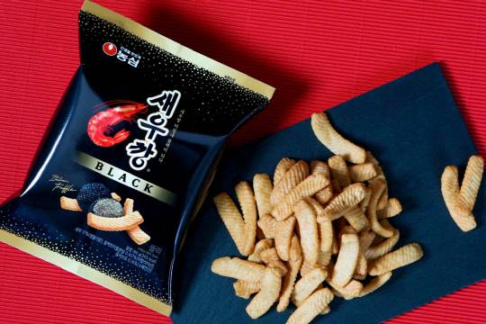 농심 새우깡 블랙. <농심 제공>