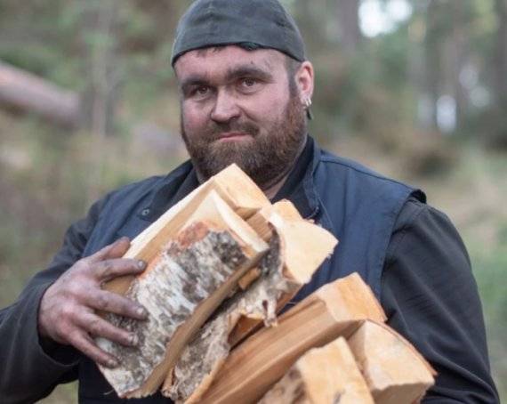 '영국에서 가장 유명한 복권 당첨자' 마이클 캐롤이 지난 2019년 11월 스코틀랜드에서 석탄 광부로 일하는 모습. /사진=영국 더선