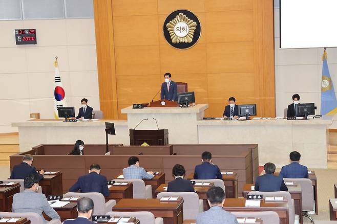 [포항=뉴시스] 강진구 기자 = 경북 포항시의회(의장 정해종)는 14일 오전 본회의장에서 제287회 임시회 제2차 본회의를 개회했다.(사진=포항시의회 제공) 2021.10.14.photo@newsis.com *재판매 및 DB 금지