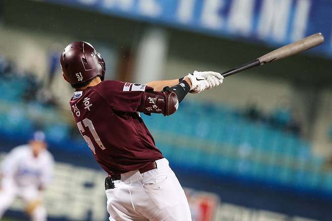 키움 히어로즈 이정후는 15일 KBO리그 삼성 라이온즈전에서 최연소 5년 연속 150안타 기록을 달성했다.(키움 히어로즈 제공) © 뉴스1