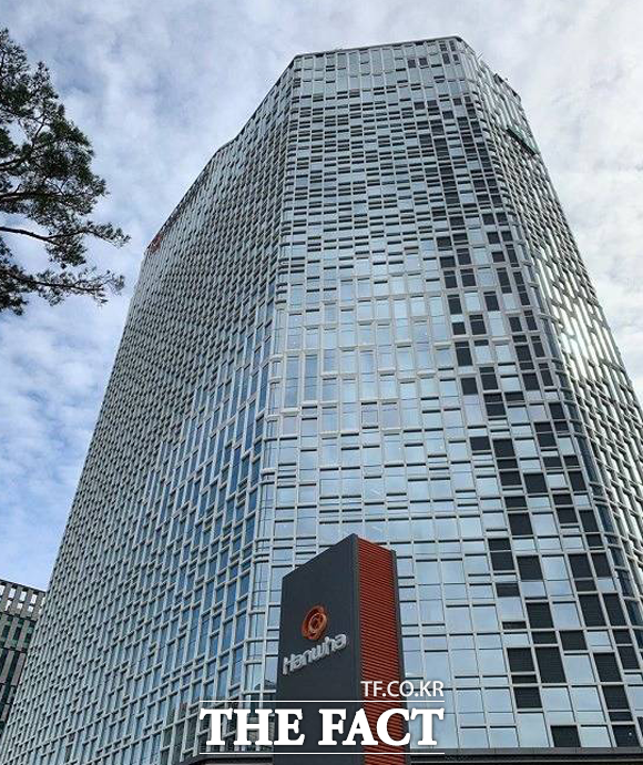 한화그룹이 경영 투명성 강화를 위해 ESG위원회 운영을 확대하고 있는 가운데, 비상장사인 한화에너지도 이사회 내 ESG위원회를 설치했다. /더팩트 DB