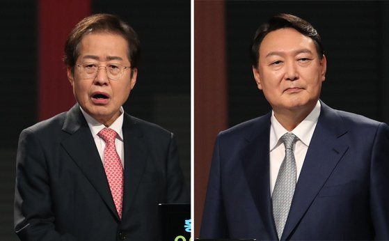 윤석열-홍준표 국민의힘 대선 경선 후보가 15일 오후 서울 마포구 상암 MBC에서 국민의힘 대선 경선후보 일대일 맞수토론을 준비하고 있다. 국회사진기자단