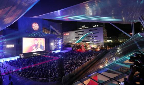 제26회 부산국제영화가가 위드크로나를 표방하며 지난 6일 개막해 15일 막을 내린다. 사진=김창현 기자