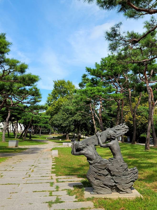 십자가의 길 청동조각