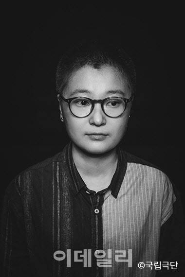 ‘제12회 두산연강예술상’ 공연부문 수상자 극작가 겸 연출가 설유진(사진=두산아트센터)