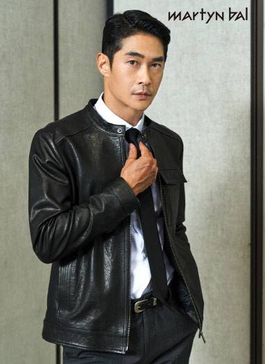 현대홈쇼핑이 론칭한 프리미엄 남성 패션 브랜드 '마틴발' 홍보 포스터. 현대홈쇼핑 제공