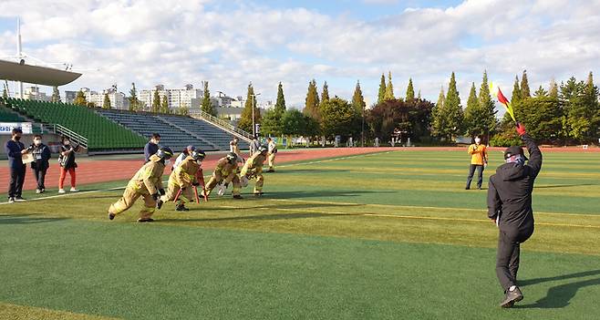 [무안=뉴시스] 의용소방대 소방기술 경연대회. (사진=전남소방본부 제공) photo@newsis.com *재판매 및 DB 금지